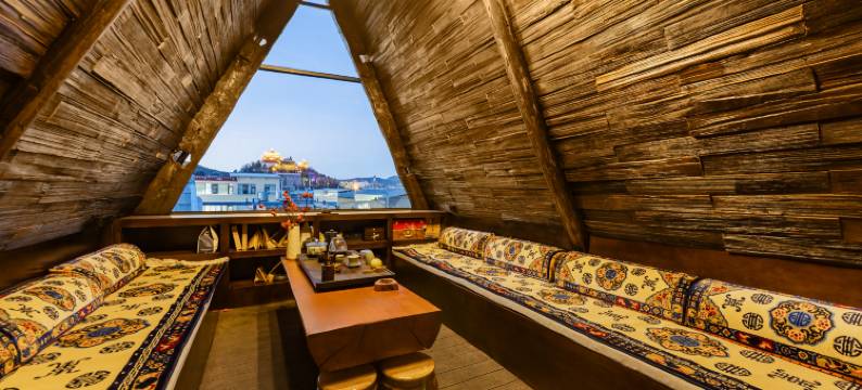 香境芳唐XIANGGELILAFTA·FANGTANG悦氧观景美宿(独克宗古城店)图片