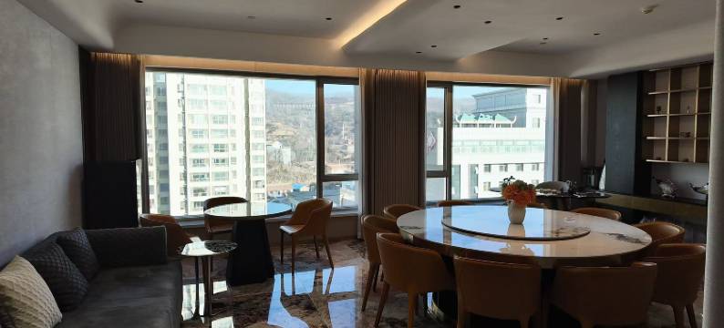 华亭怡佳智享酒店图片