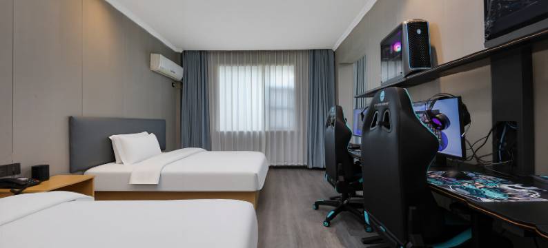 雷神电竞酒店(景德镇陶阳里中国陶瓷城店)图片