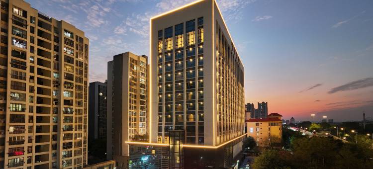 柳州宜家紫荆花酒店(胜利烧烤城雀儿山公园店)图片