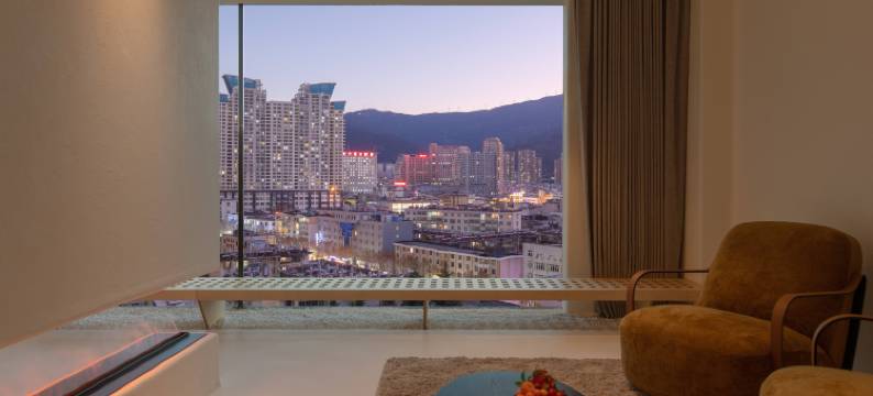 A SNOW|一盏雪酒店(大理高铁站店)图片