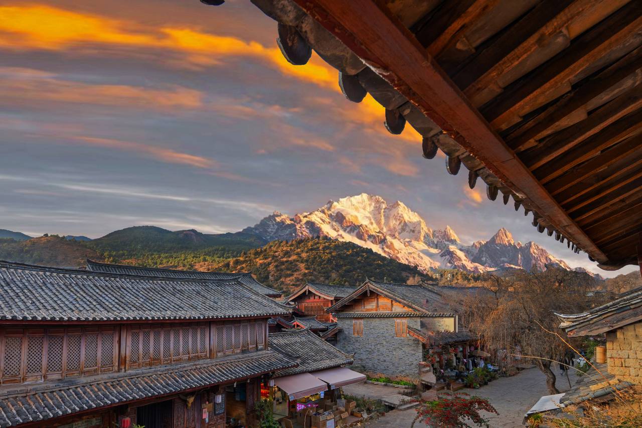 Li.Jiang•半院阳光•东巴文化非遗雅韵.绘画疗愈民宿(束河古镇店)图片