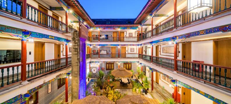 香港艾度假日酒店(重庆长寿古镇长寿高铁北站店)图片