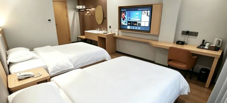 睿柏·云酒店(邯郸武安第二中学店)图片