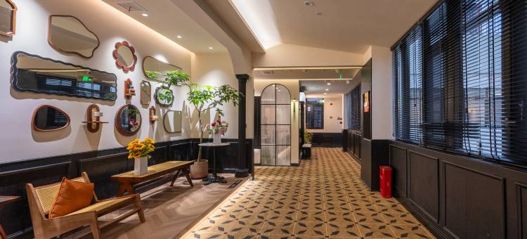 TAZZOO·探啾酒店(张公桥美食街乐山大佛景区店)图片