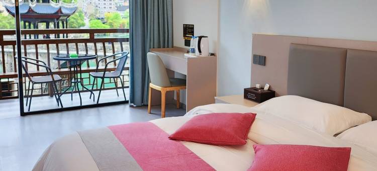 追梦水榭·Riverside lnn观景客栈(镇远古城店)图片