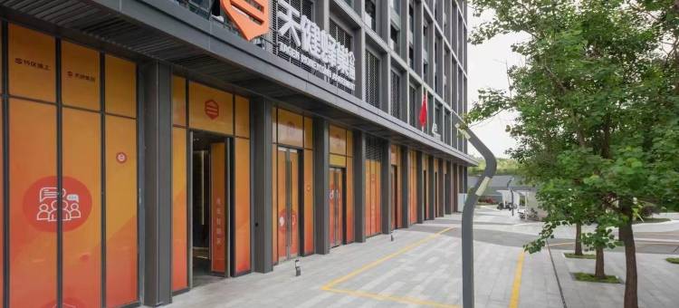 深圳天健蜂巢公寓酒店(回龙埔地铁站店)图片