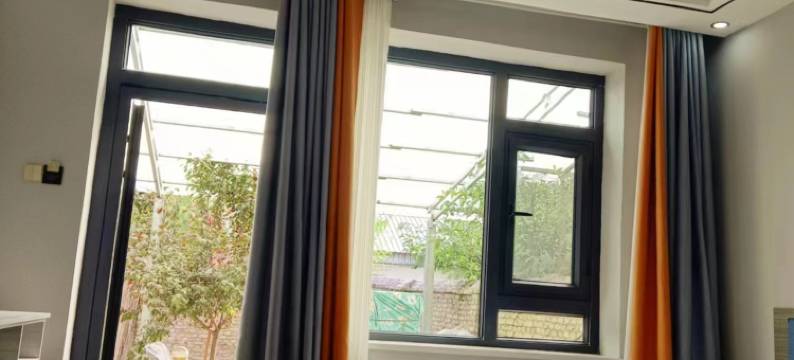 百里画廊唐布拉草原欢驿栖息馆图片