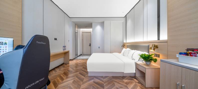 柏莉电竞酒店(武汉吴家山店)图片