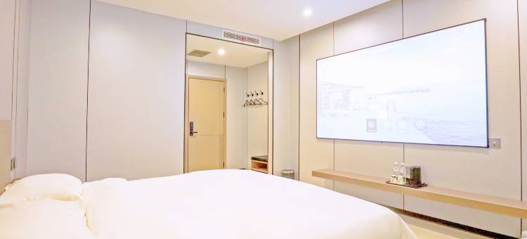 VecRay矢指酒店(信阳火车站西亚和美广场店)图片