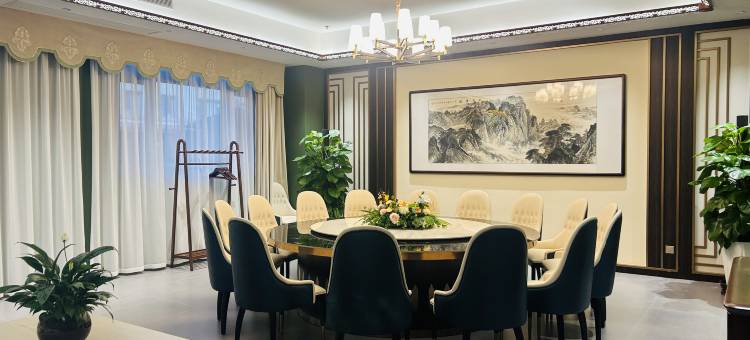 克拉玛依世纪大道锦江都城酒店图片