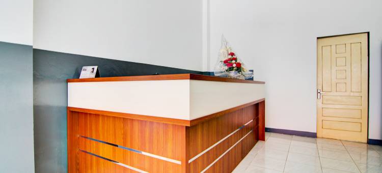 OYO 93190 萨尔蒂卡GH伊斯兰教酒店(OYO 93190 Sartika Gh Syariah)图片