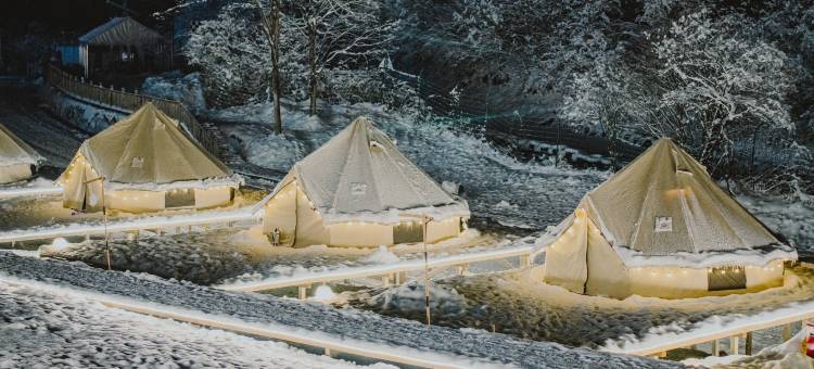 深呼吸西岭雪山露营地图片