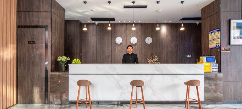 华苑酒店(马关客运站店)图片