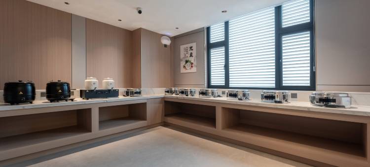 EZ逸宿酒店(宁海桥头胡市场店)图片