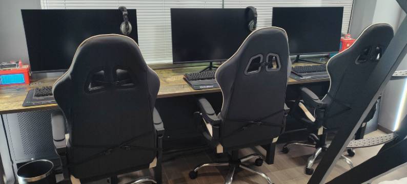 虎跃电竞酒店图片