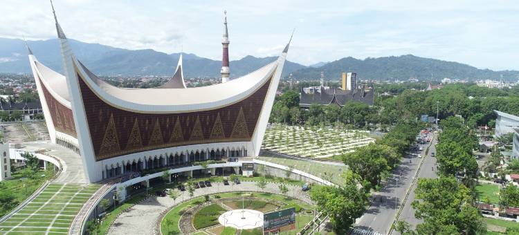 位于巴东西的3卧室公寓-360平方米|带3个独立浴室(Guesthouse Pondok Amak)图片