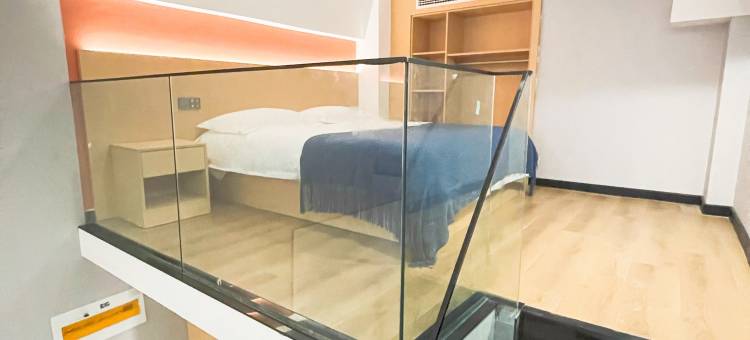 岸边Loft海景影院公寓图片