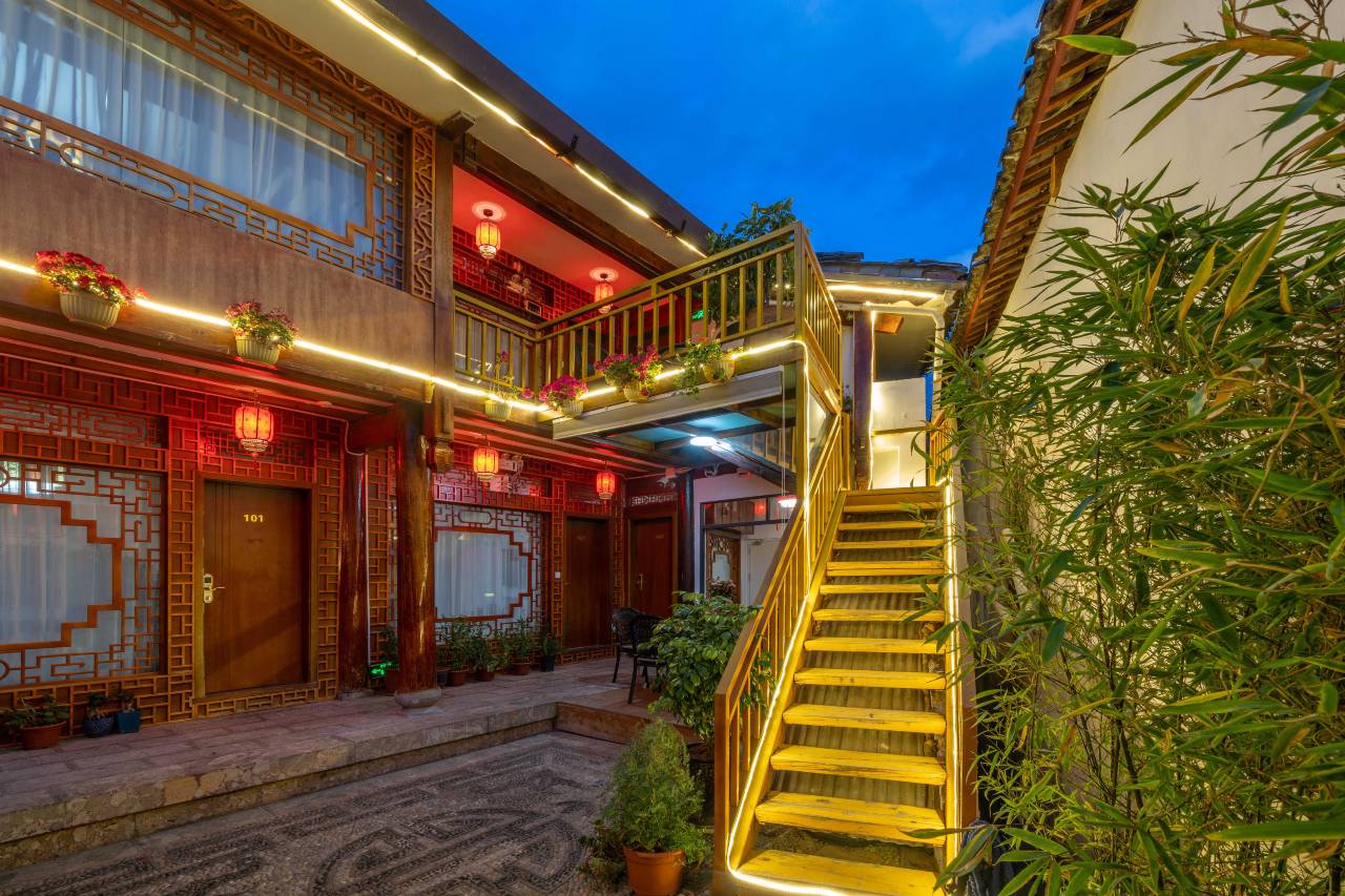 森笃·古城观景·纳西风设计美宿(丽江古城北门大水车店)