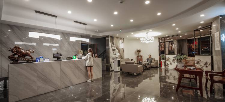 鸿锦酒店(独库公路店)图片