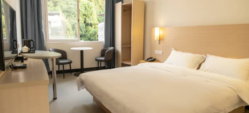 卓远旅居(阳朔戏楼店)图片