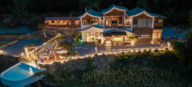 张家界上云衍民宿(森林公园景区店)图片