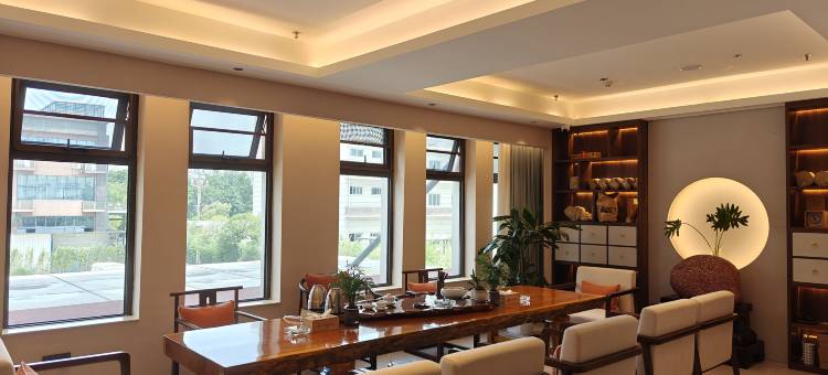 泸县州际洪湖酒店图片