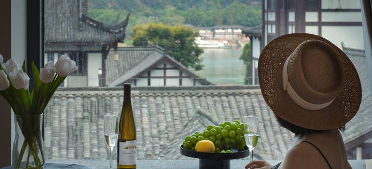 乐山L私汤江景酒店·City Vacation(乐山张公桥东大街美食街店)图片