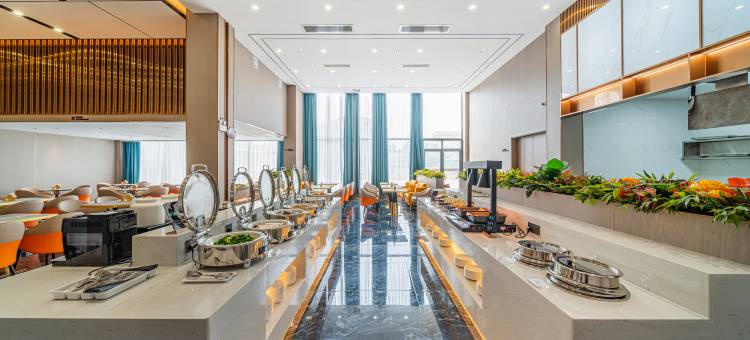 铂顿元世纪酒店(阳江金山路店)图片