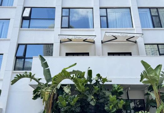 The  Ananas Hotel (Greenlake Branch)Hotel Overview