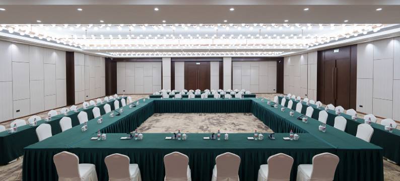 南充万泰大酒店(西华师大行署校区店)图片