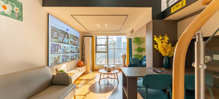 云朵loft酒店(红谷滩珠江路地铁站店)图片