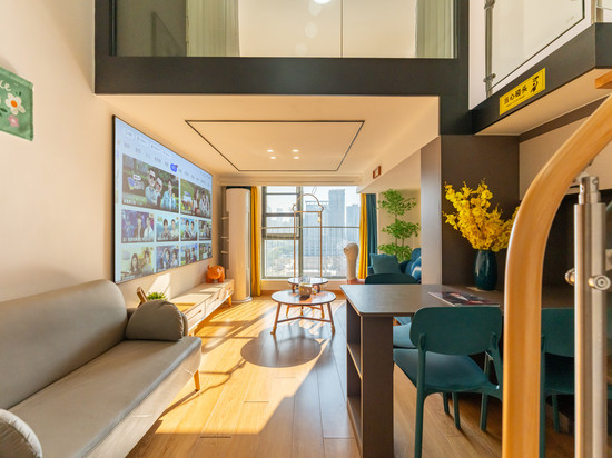 云朵loft酒店(红谷滩珠江路地铁站店)