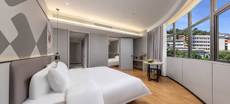 非繁城品酒店(百色市政府恒基广场店)图片