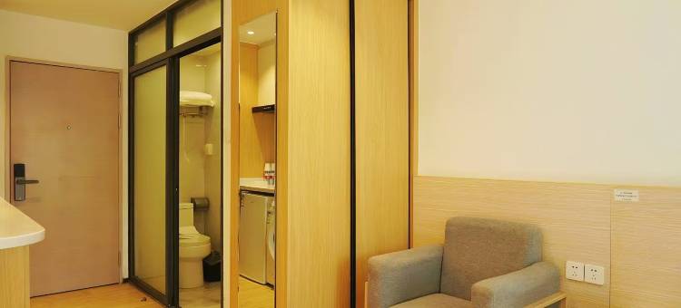 窝趣公寓(龙华汽车站清湖北地铁站店)图片