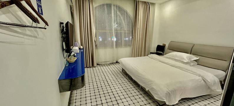 豪爱精品酒店(上海西渡地铁站店)图片