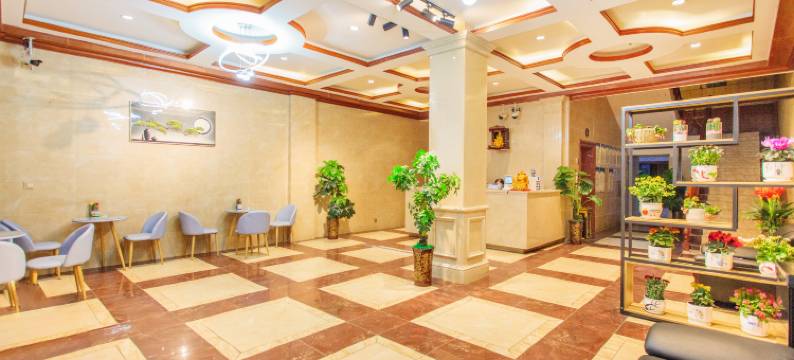 永竹栖居·溪景酒店(甘孜红军路白塔公园店)图片