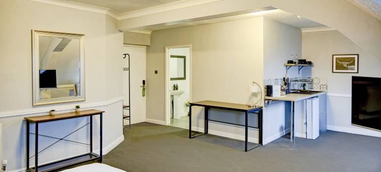 贝尔维拉华威郡公园酒店肯尼尔沃思(Warwickshire Park Hotel Kenilworth by Belvilla)图片