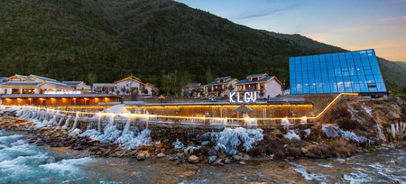 康定雅谷林卡温泉酒店图片