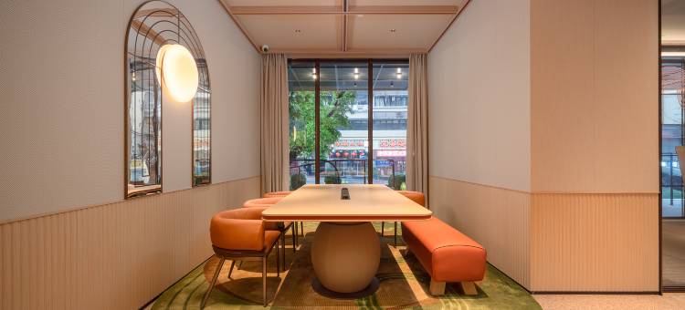 桔子酒店(重庆李子坝牛角沱地铁站店)图片