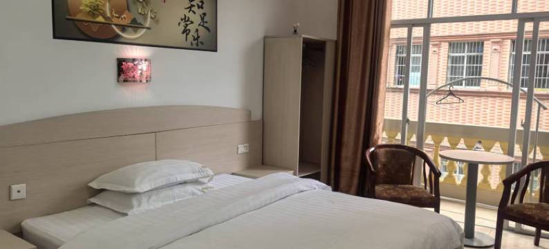 东兴天利商务宾馆图片