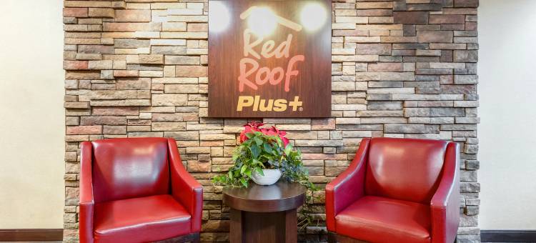 芒特普林森-爱国者角红顶PLUS+酒店(Red Roof Plus+ Mt Pleasant - Patriots Point)图片