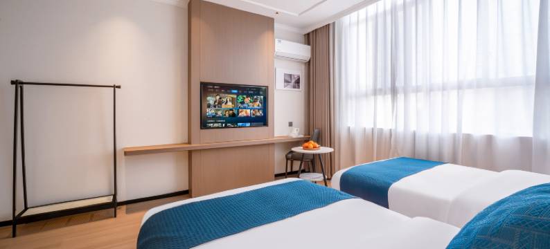 昆明朋悦影视酒店(昆明学院店)图片