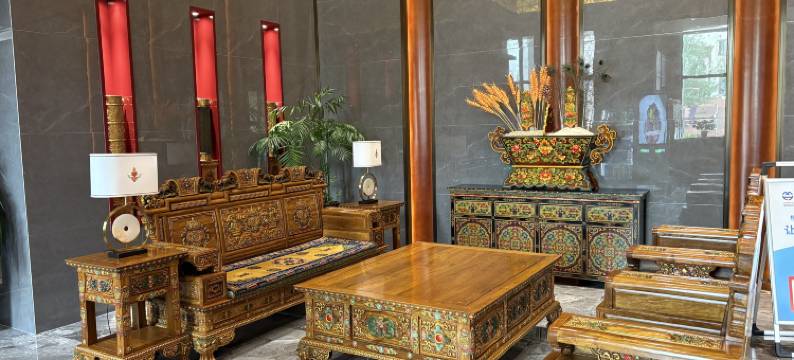 海南州圣湖悦澜国际酒店图片