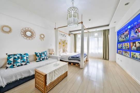 美轩清雅影院公寓(沈阳站太原街万达店)