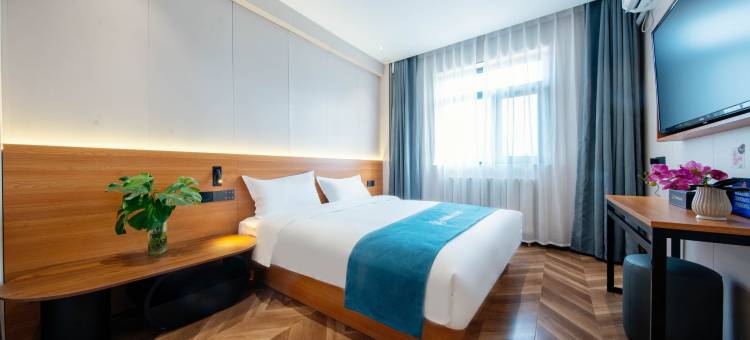 如家UP华驿精选酒店(北京五棵松田村地铁站店)图片