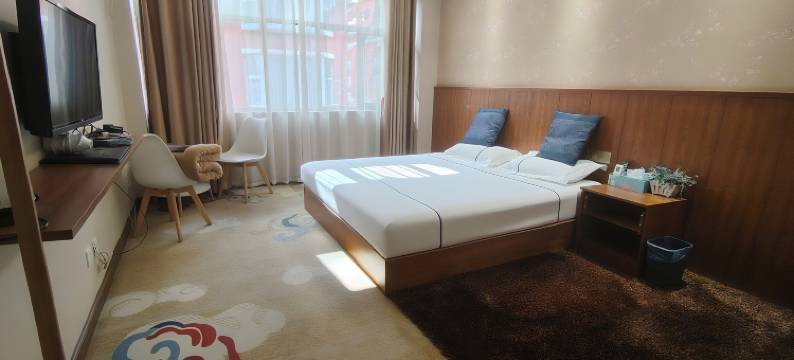 香湾假日酒店(大理兴盛大桥奥林匹克中心店)图片