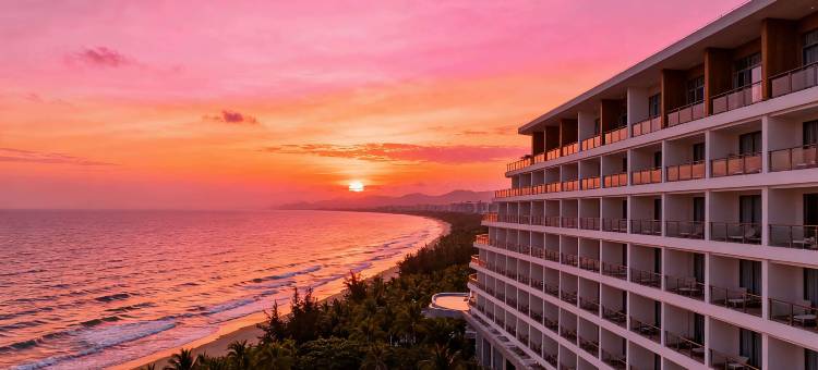 嘉宁·东海｜SEAVIEW·STAYCATION 临海臻境酒店(大东海沙滩店)图片