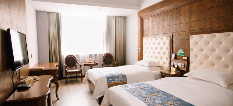 定边索菲利亚大酒店(定边火车站时代广场店)图片