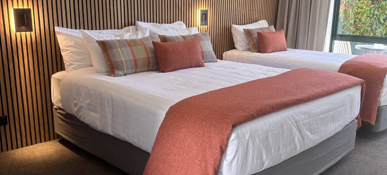 特威斯尔雷克斯汽车旅馆(The Lakes Motel)图片